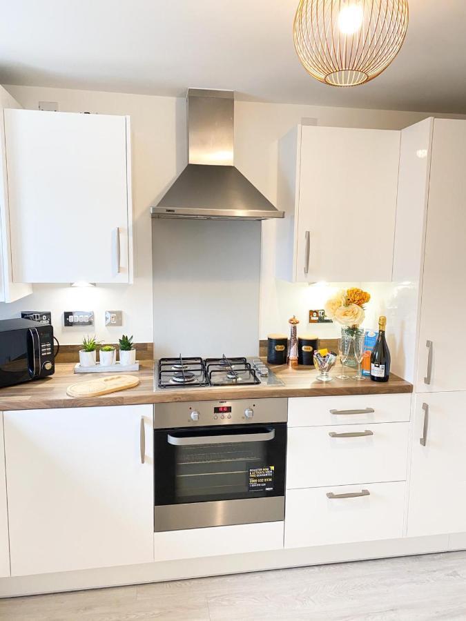 ברמינגהאם Tudors Esuites 3 Bed House Garden & Netflix מראה חיצוני תמונה